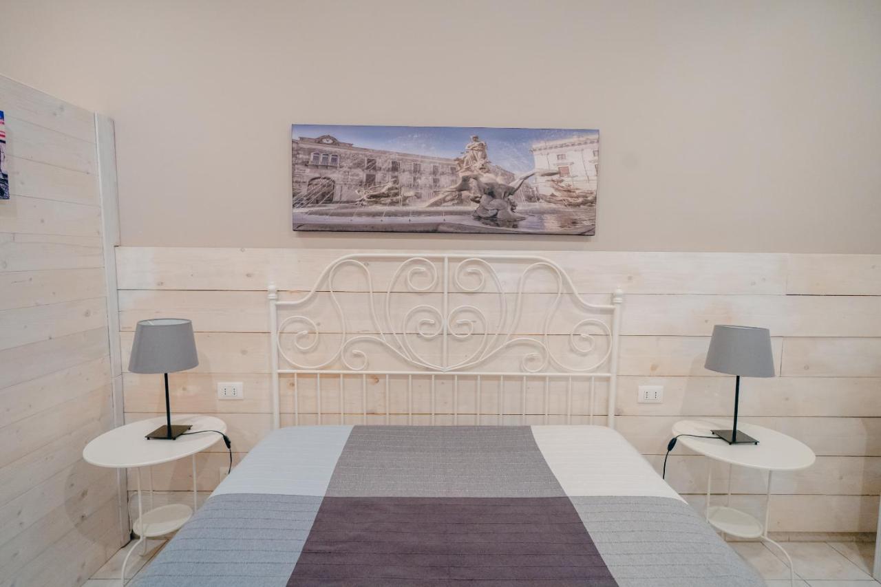 Syracuseapartments Il Piave Di Siracusa Appartamento Per 6 Persone Vicino Ad Ortigia A 200M Dal Mare Exterior photo