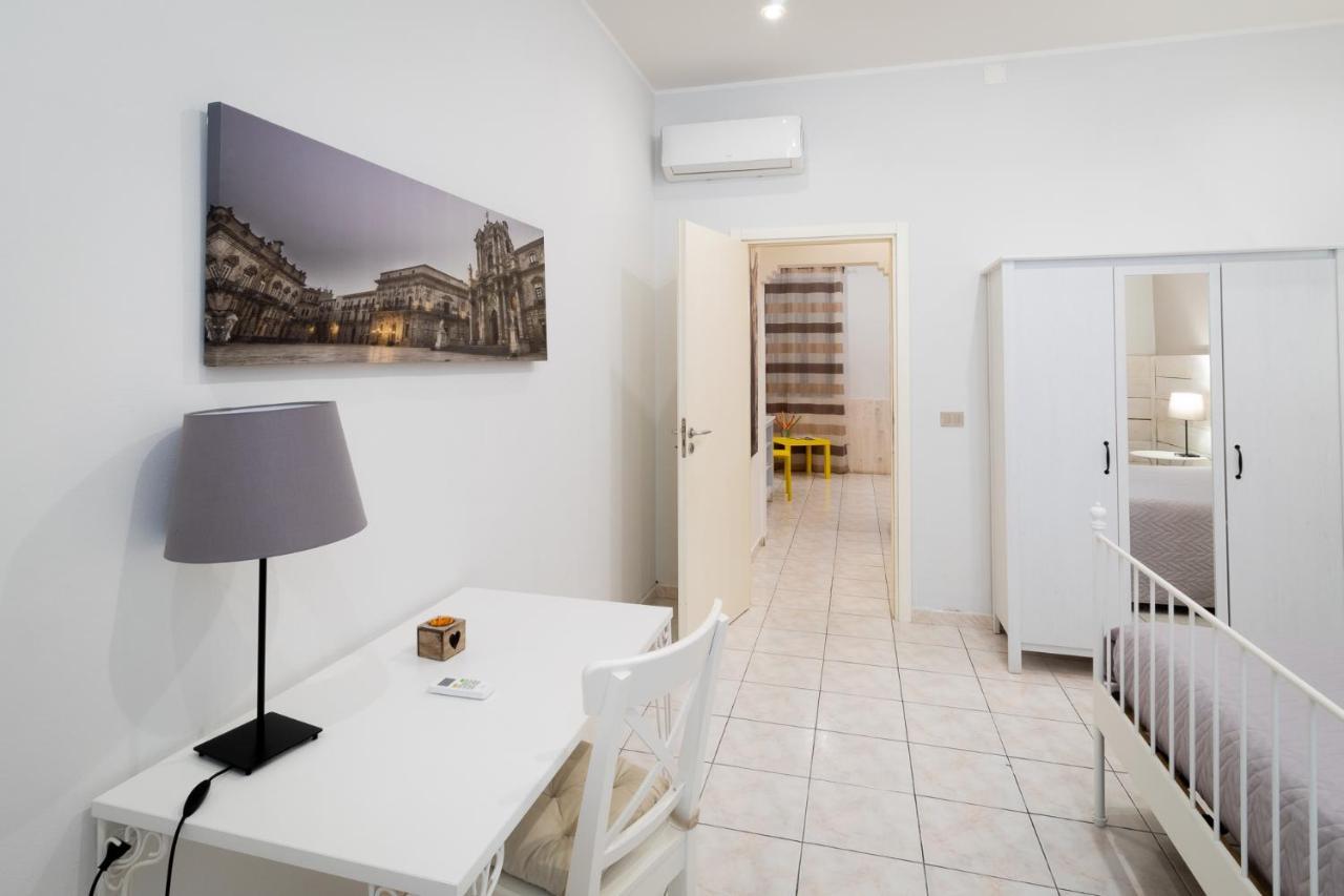 Syracuseapartments Il Piave Di Siracusa Appartamento Per 6 Persone Vicino Ad Ortigia A 200M Dal Mare Exterior photo