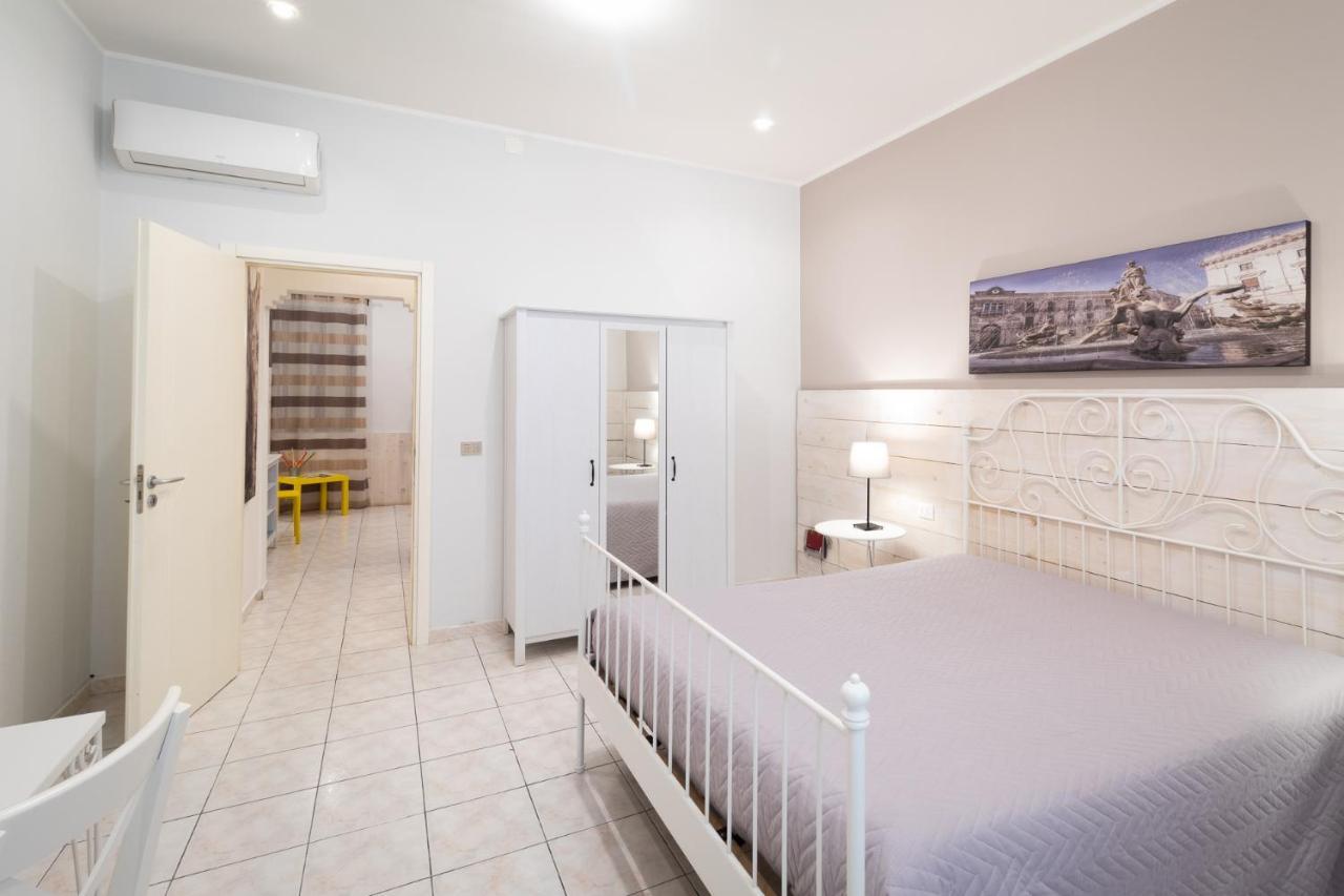 Syracuseapartments Il Piave Di Siracusa Appartamento Per 6 Persone Vicino Ad Ortigia A 200M Dal Mare Exterior photo